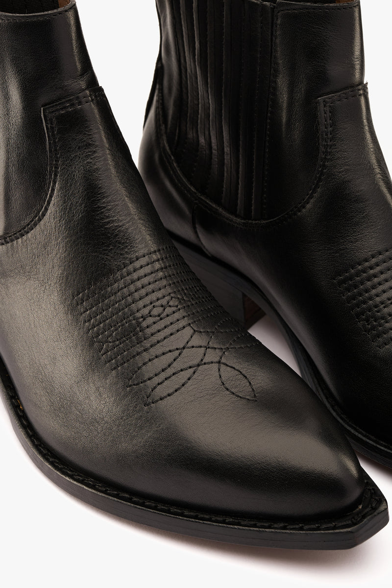 Stivaletto texano pelle nera ricami