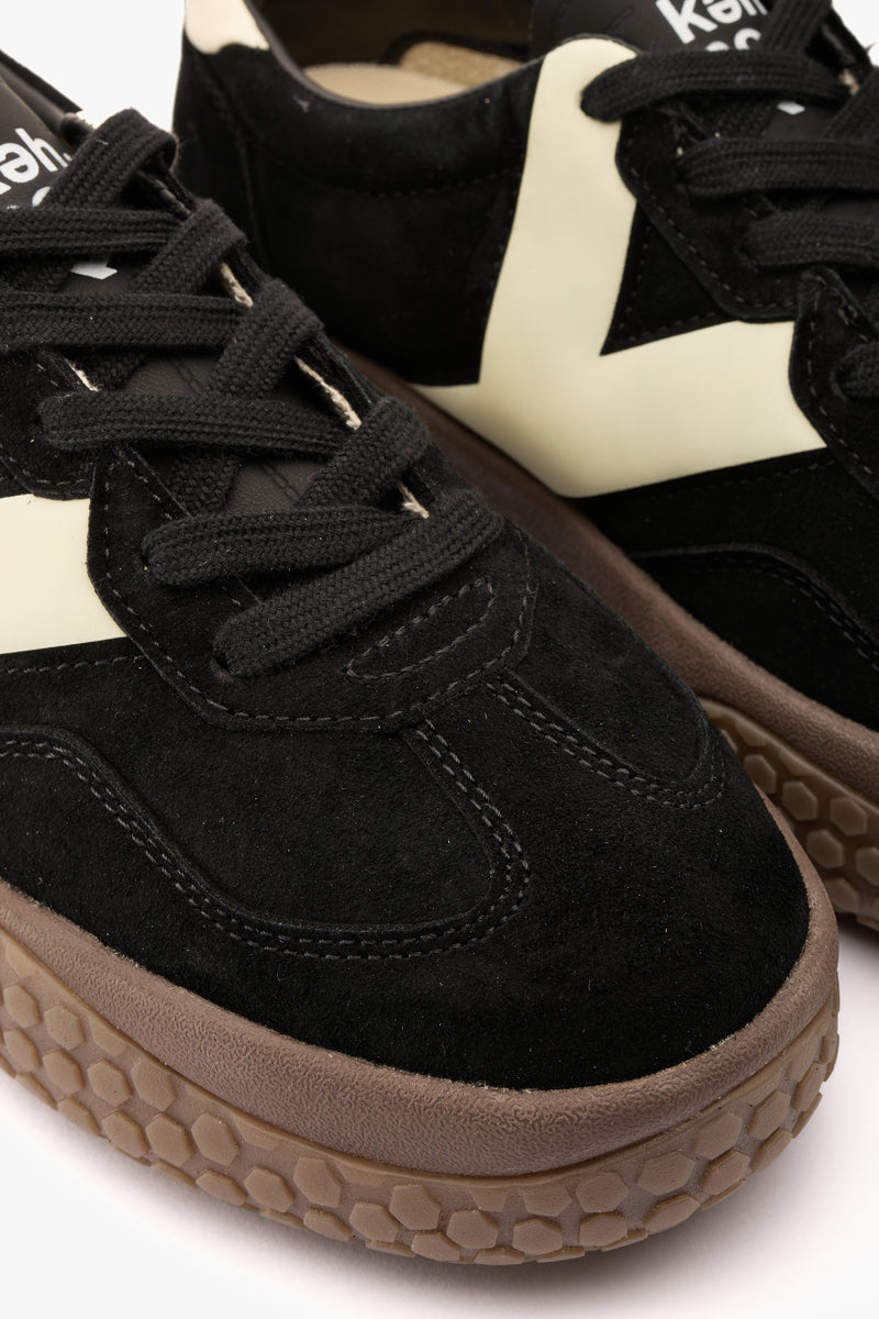 Sneaker black