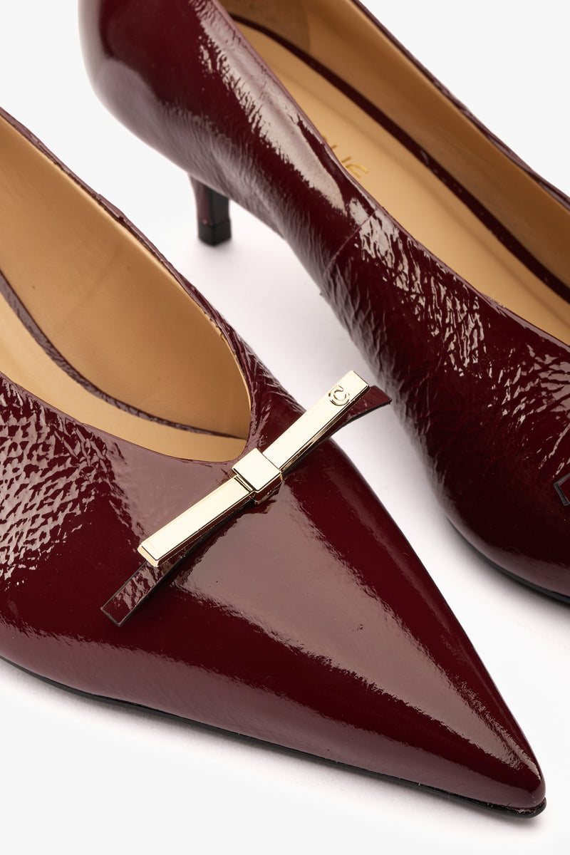 Décolleté glossy fiocco