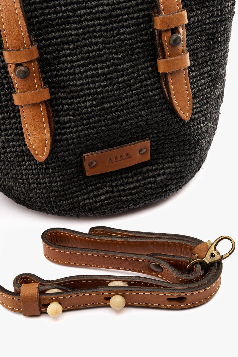 Borsa secchiello rafia black