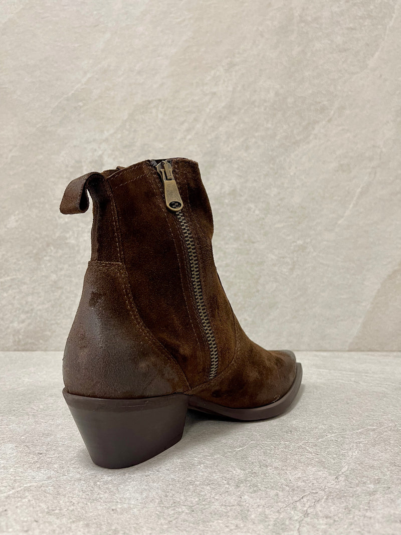 Stivaletto texano camoscio testa moro