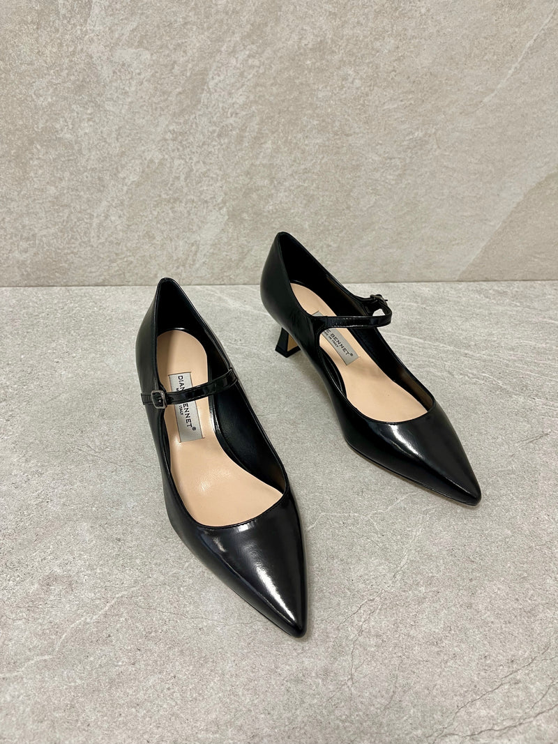 Décolleté nera cinturino