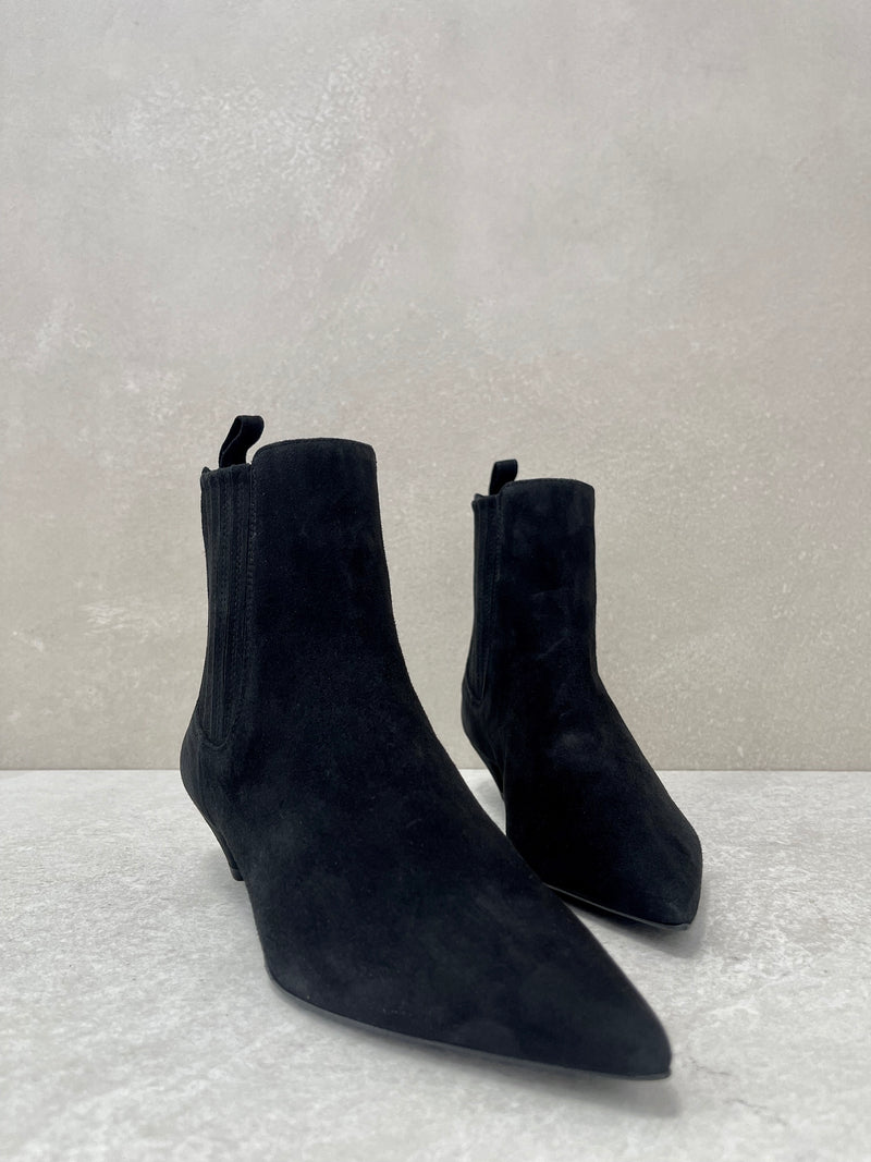 Stivaletto camoscio nero