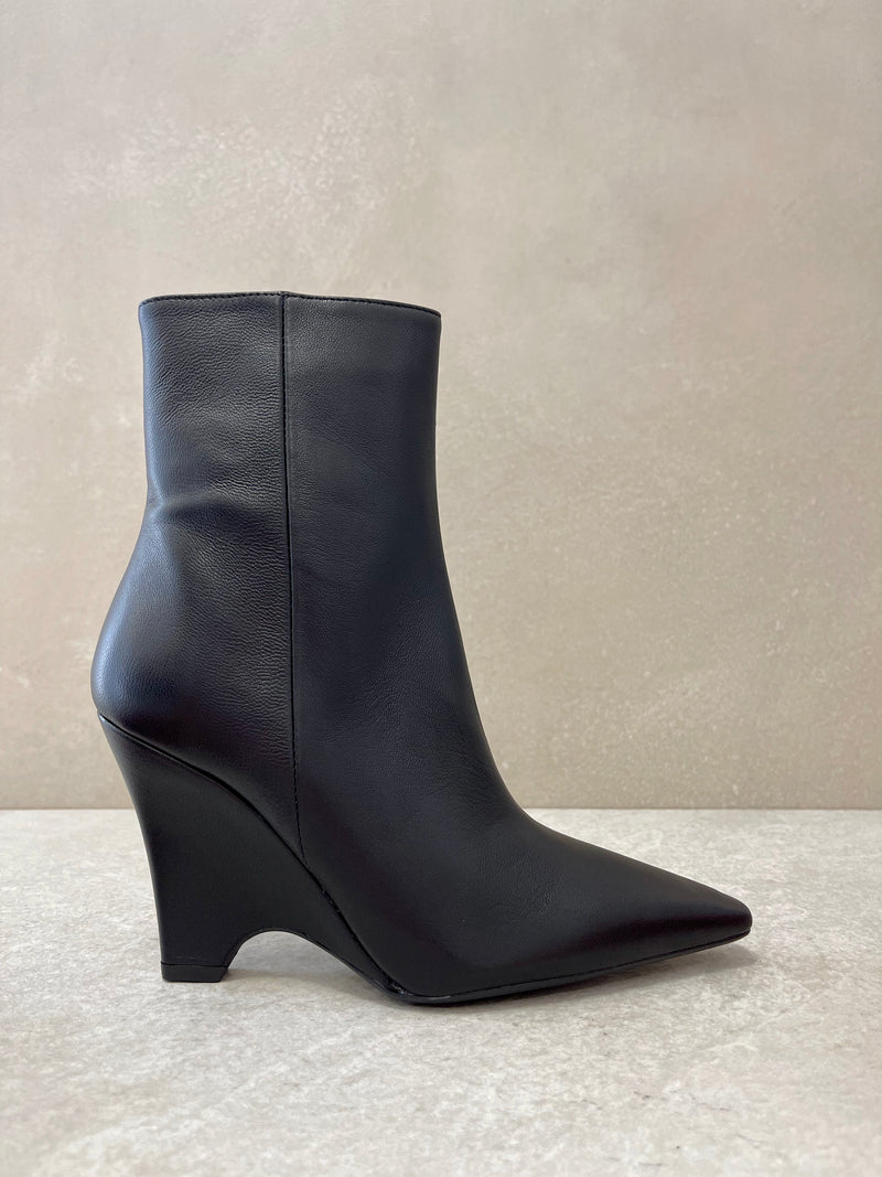 Stivaletto silhouette zeppa