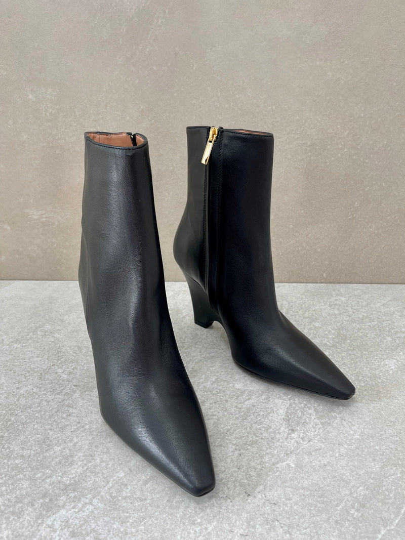 Stivaletto silhouette zeppa