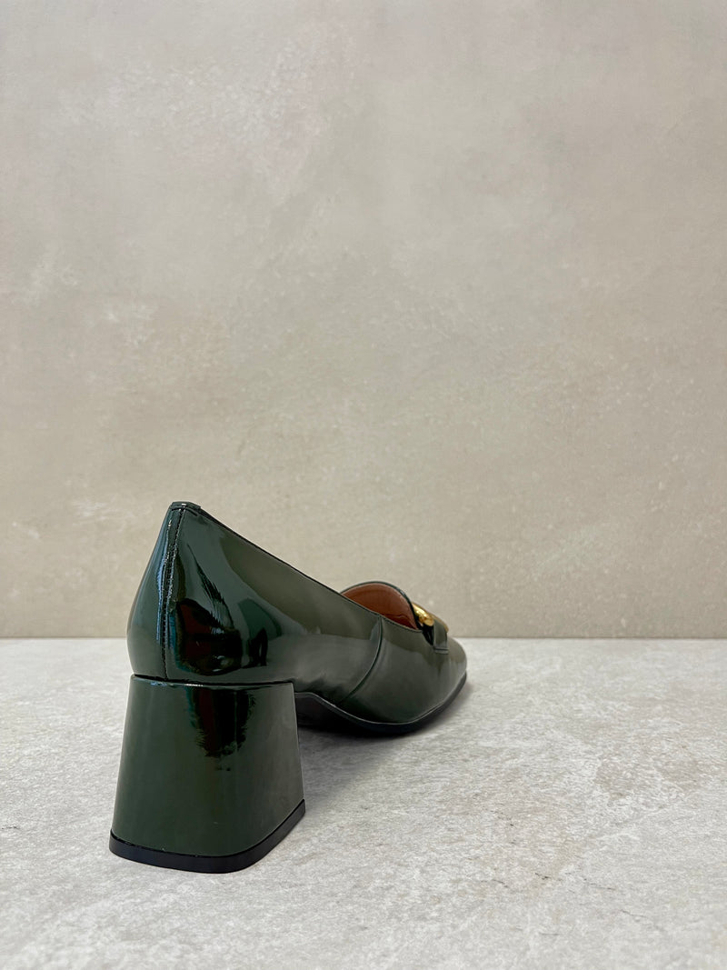 Mocassino naplak verde con tacco