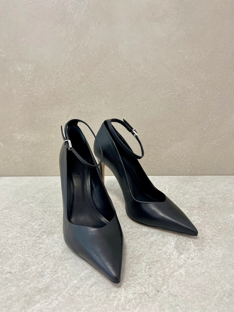 Décolleté Schutz nera con cinturino