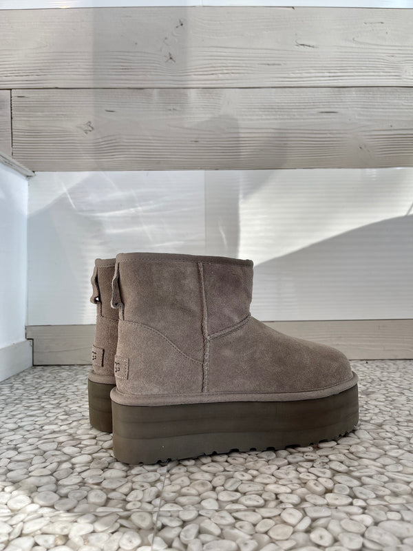 Ugg Classic Mini Platform smoke plume