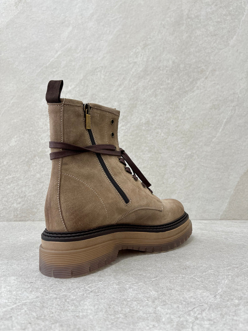 Anfibio camoscio taupe