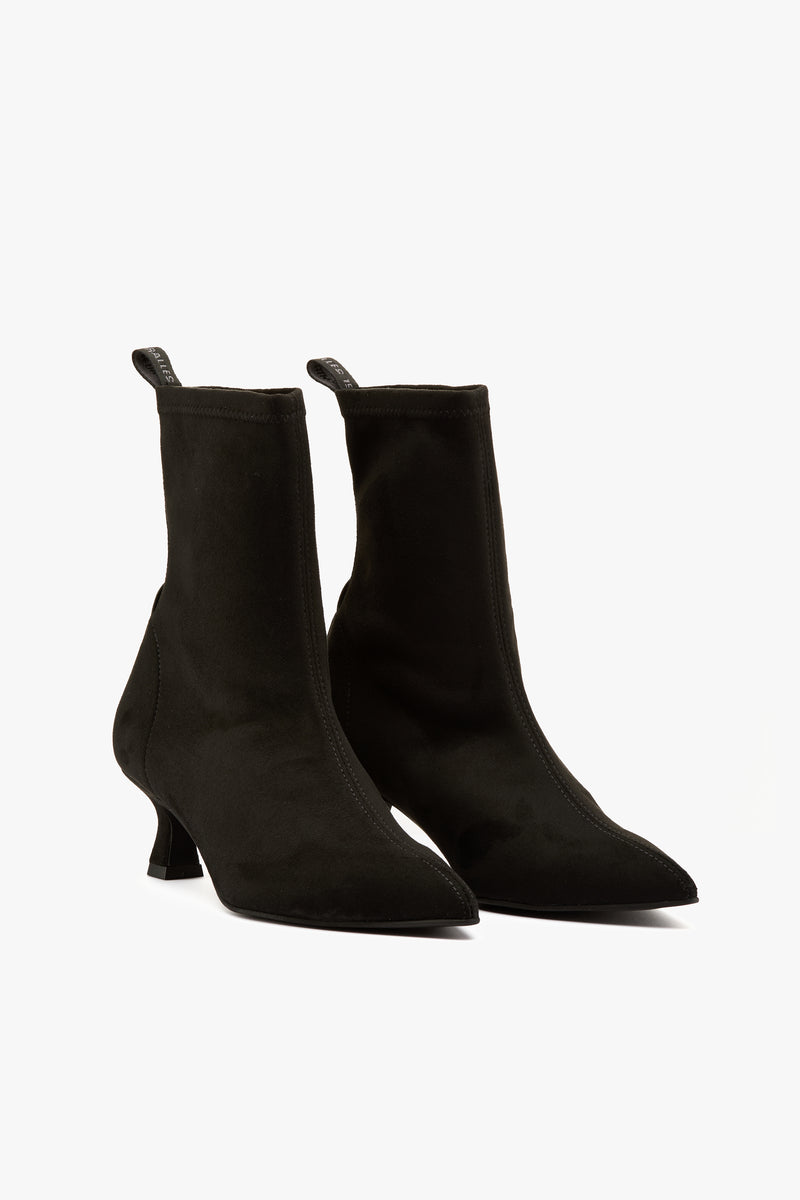 Tronchetto in camoscio nero elasticizzato