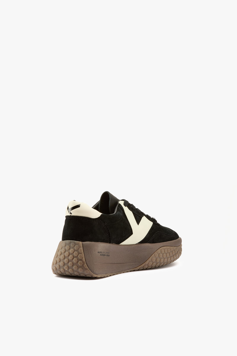 Sneaker black