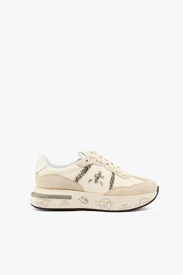 Sneaker Cassie 7682