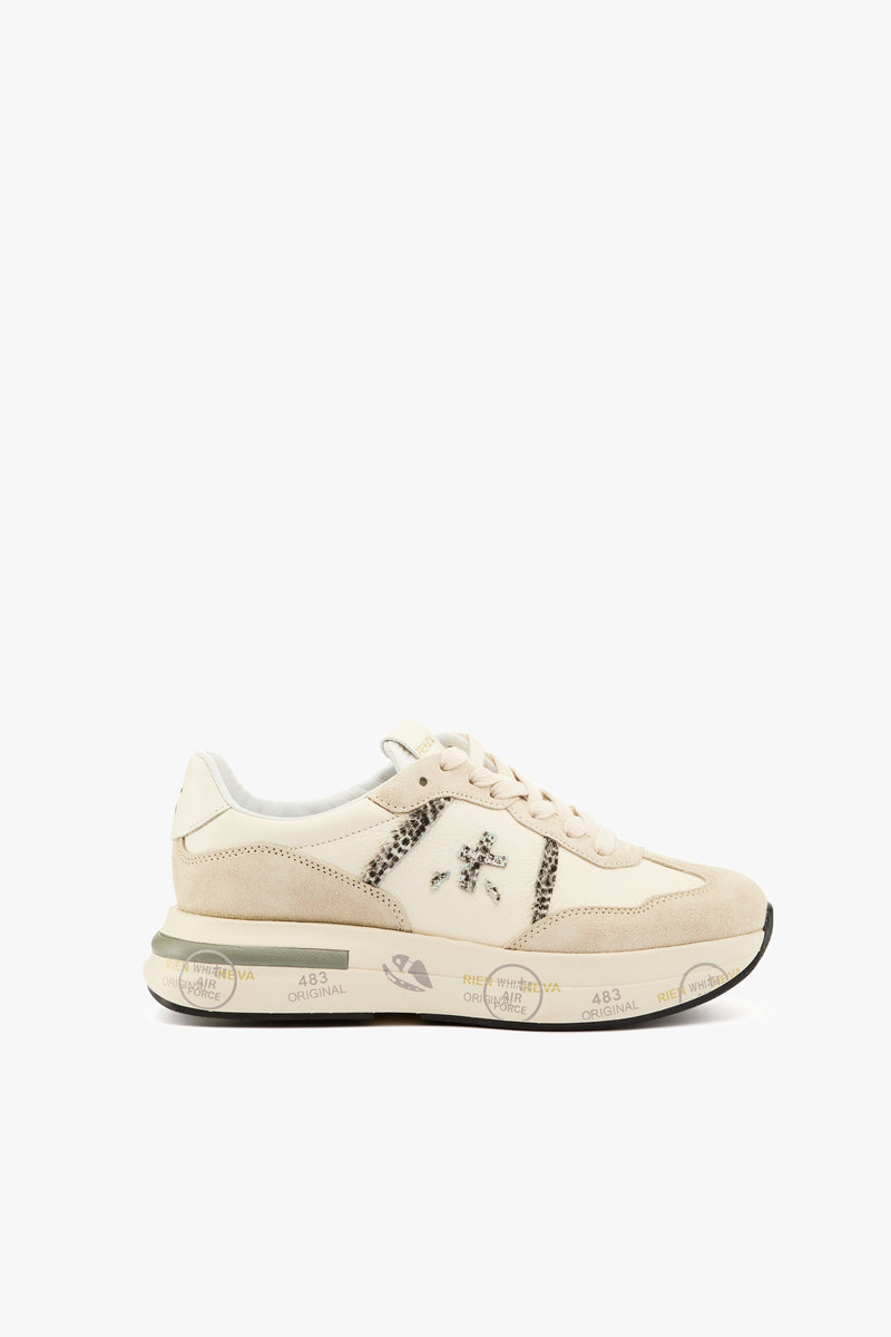 Sneaker Cassie 7682