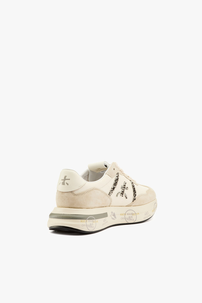 Sneaker Cassie 7682