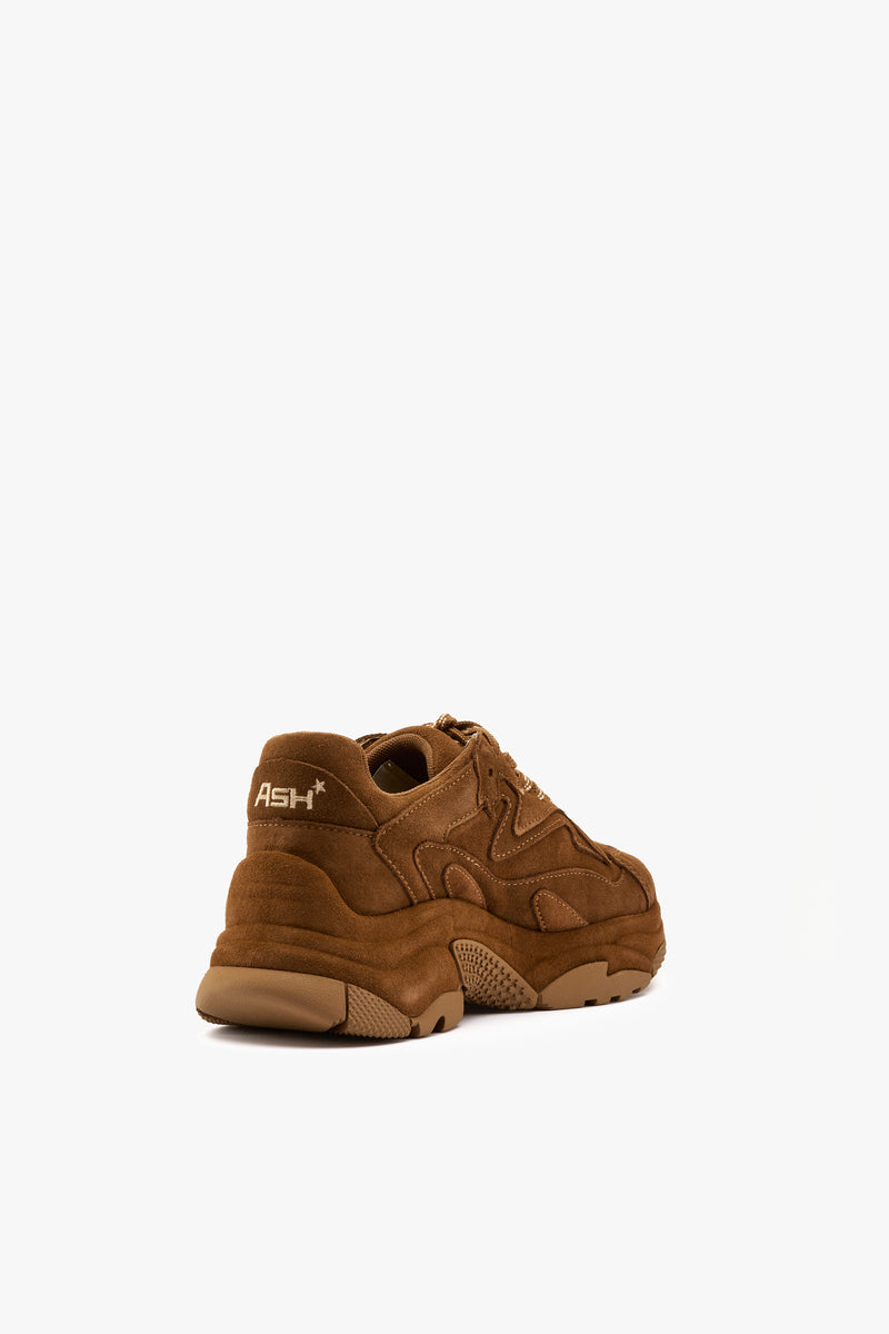Sneaker Addict bis land