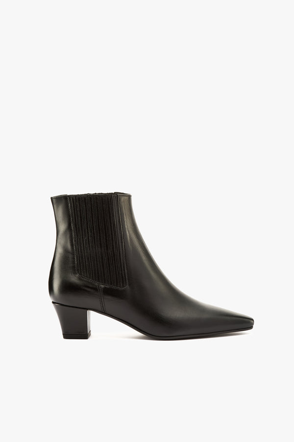 Stivaletto nero elastici