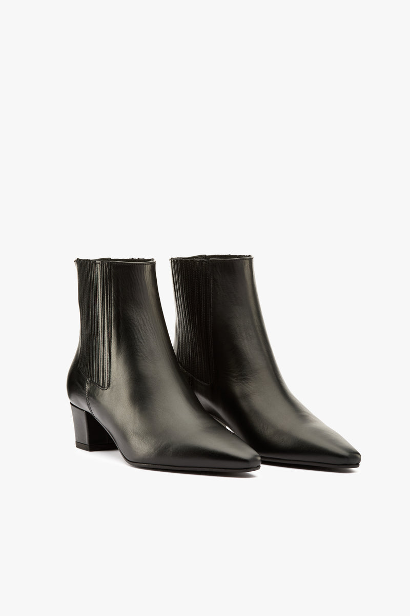 Stivaletto nero elastici