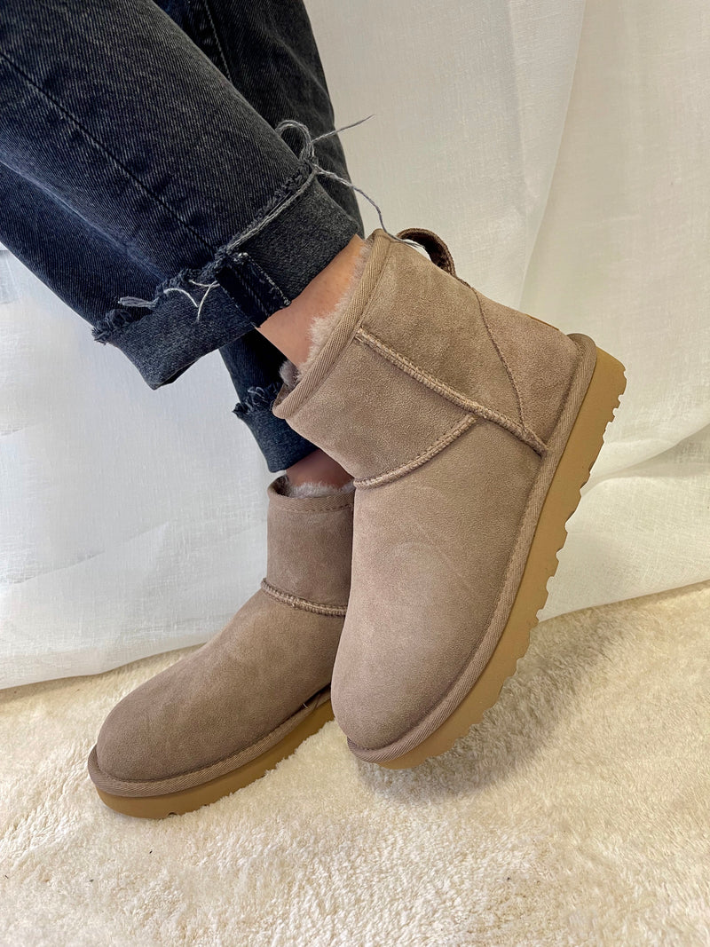 Ugg Classic Mini II caribou
